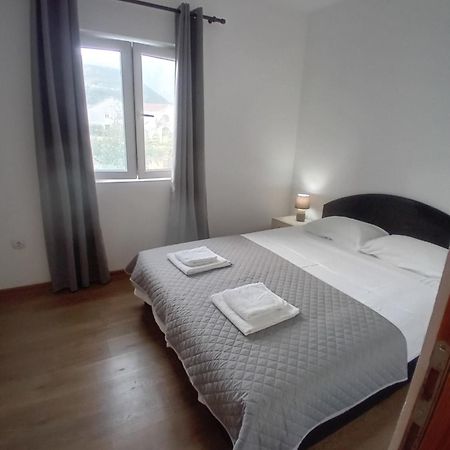 Apartman Aleksandar Aco Херцег-Нови Экстерьер фото